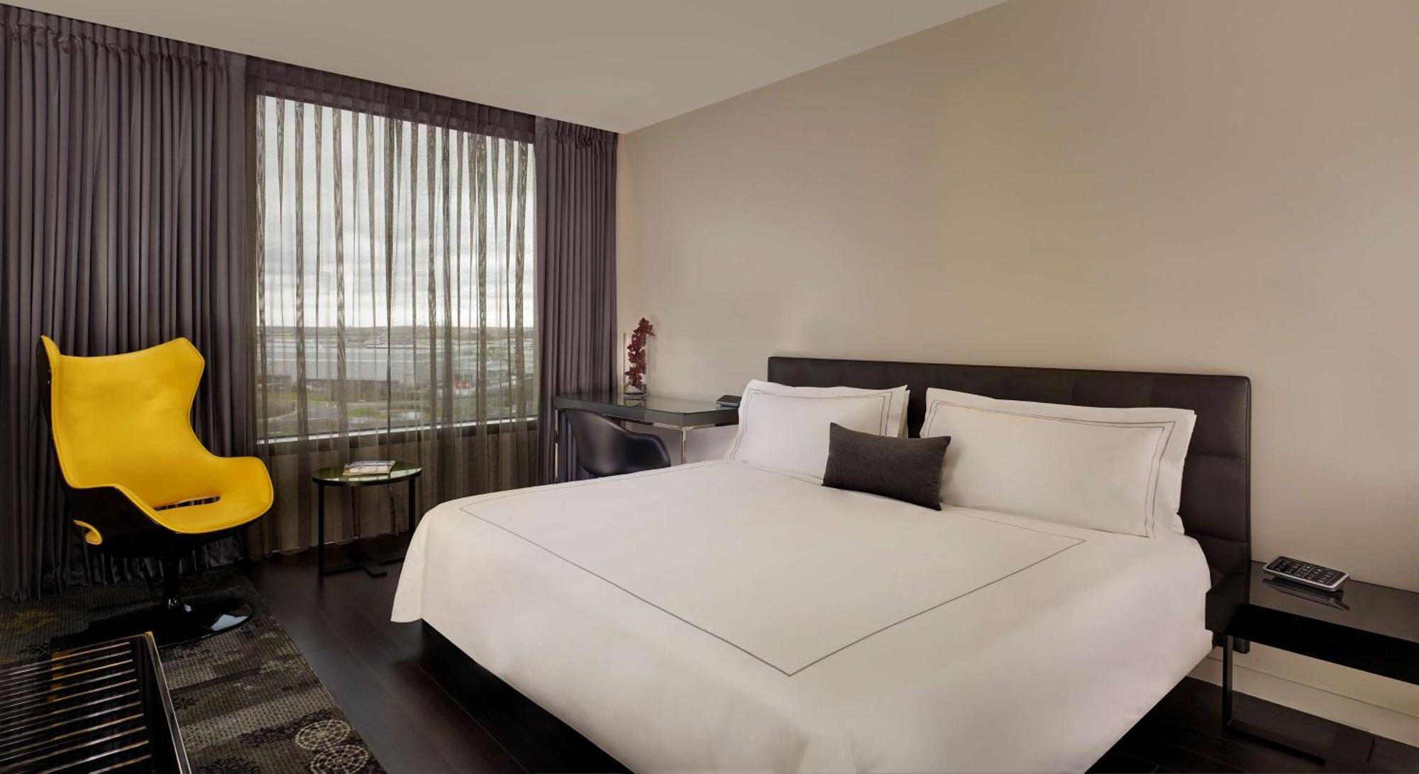 Superior King Room,1279355074:JPEG