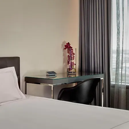 Park Plaza London, Park Royal-2